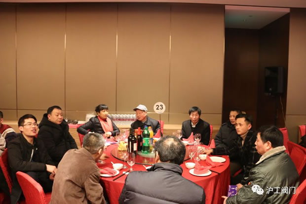 �����y�T����g��һ���䘷���ڣ��D2��