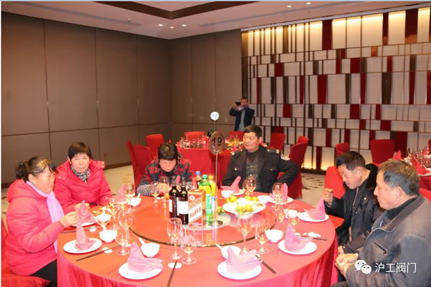 �����y�T����g��һ���䘷���ڣ��D5��